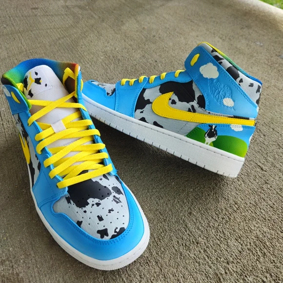 Custom Jordan's 1s - Picture 6 of 10